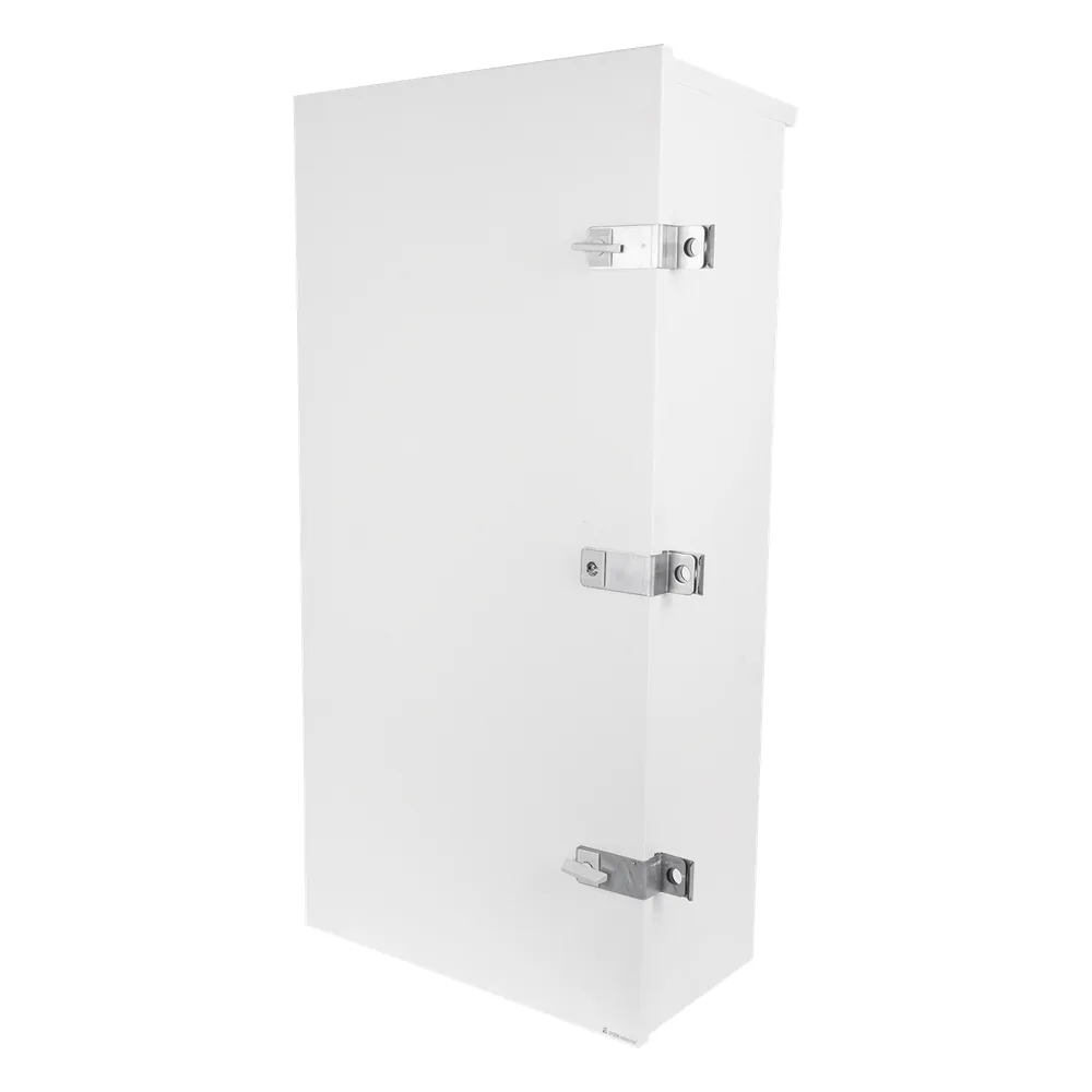 Gabinete para instalación de 3 Baterías PL110D12, Fabricado en Lámina Galvanizada, Accesorios para piso o poste (No incluidos)
