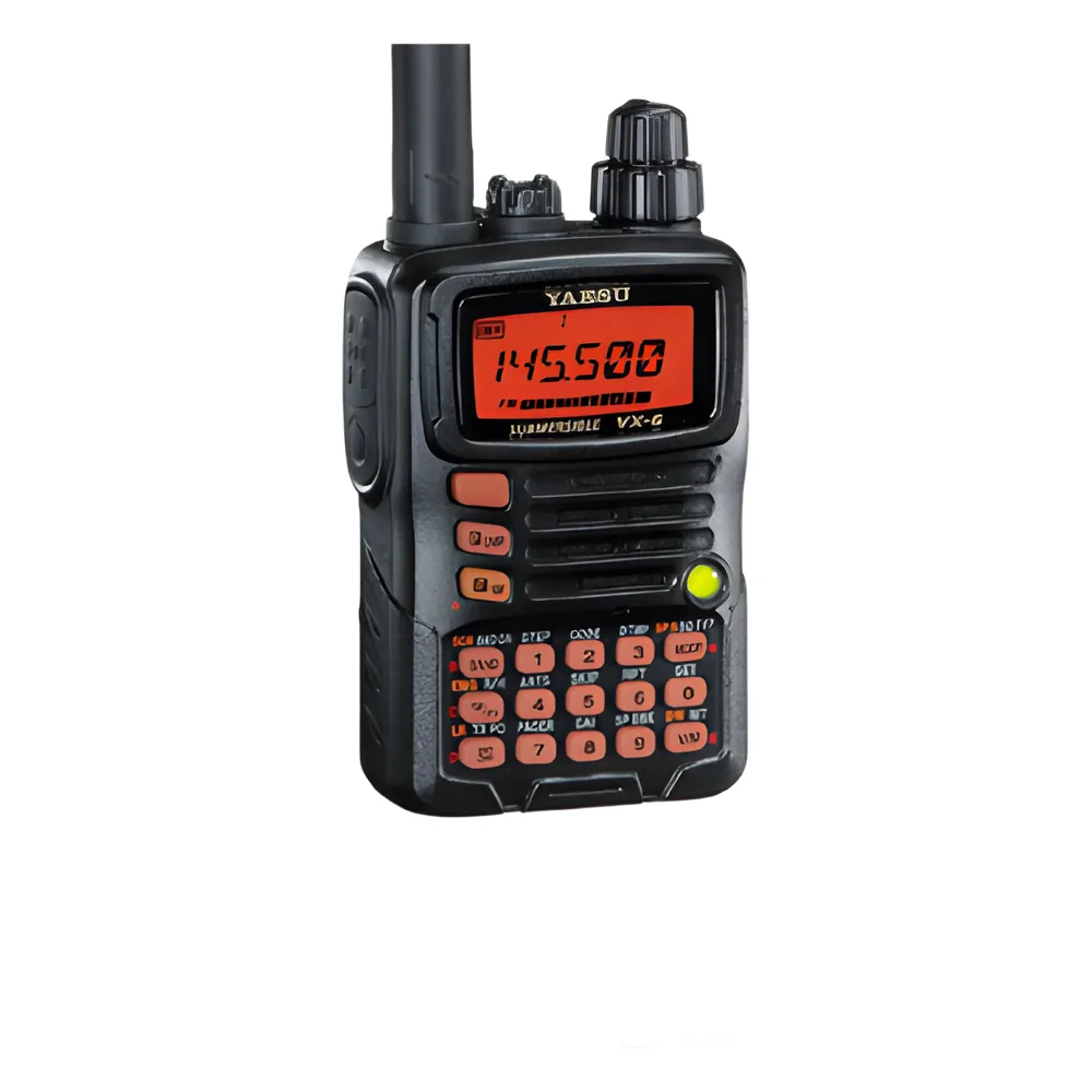 Radio portátil de uso rudo, triple banda, incluye antena Q3000210, batería FNB80LI de Li-Ion, 700 mAh, clip y cargador NC-72B.