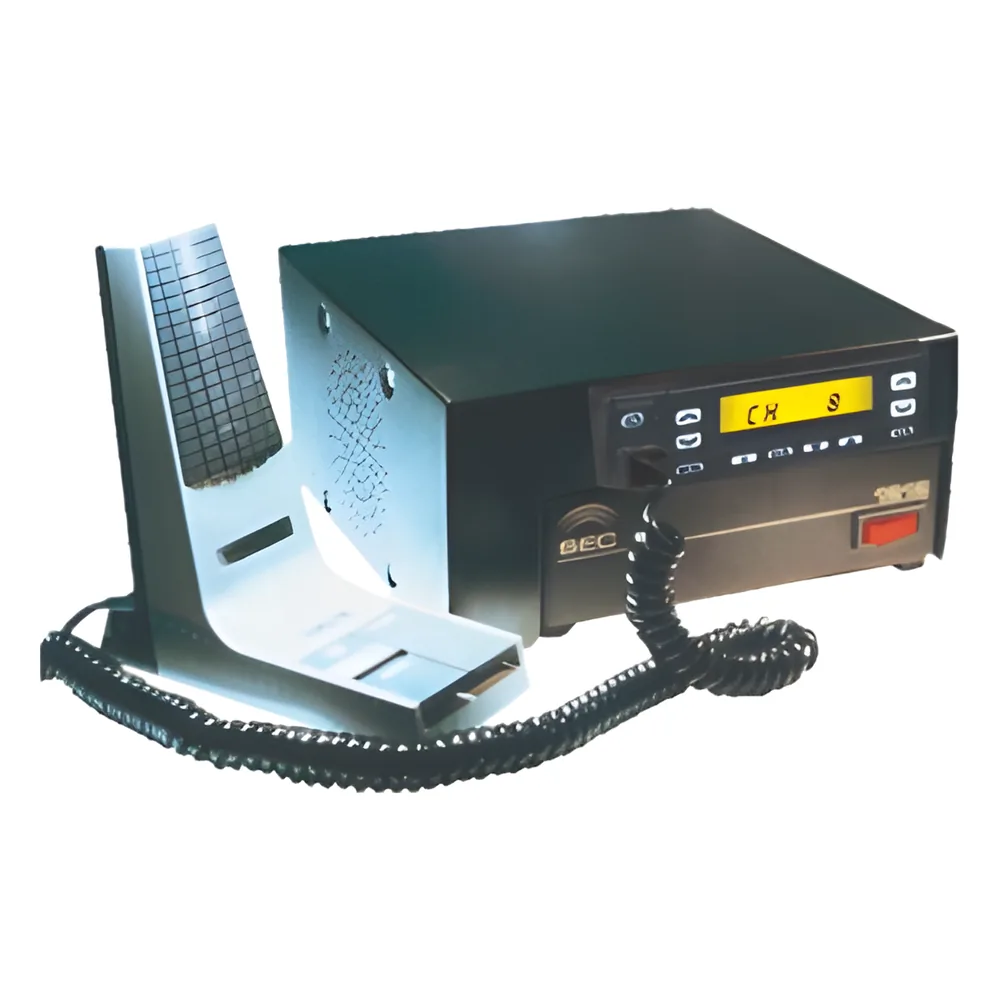 Radiobase con radio KENWOOD TK8302HK2, 400-470 MHz, 8 Canales, 45 W de Potencia.