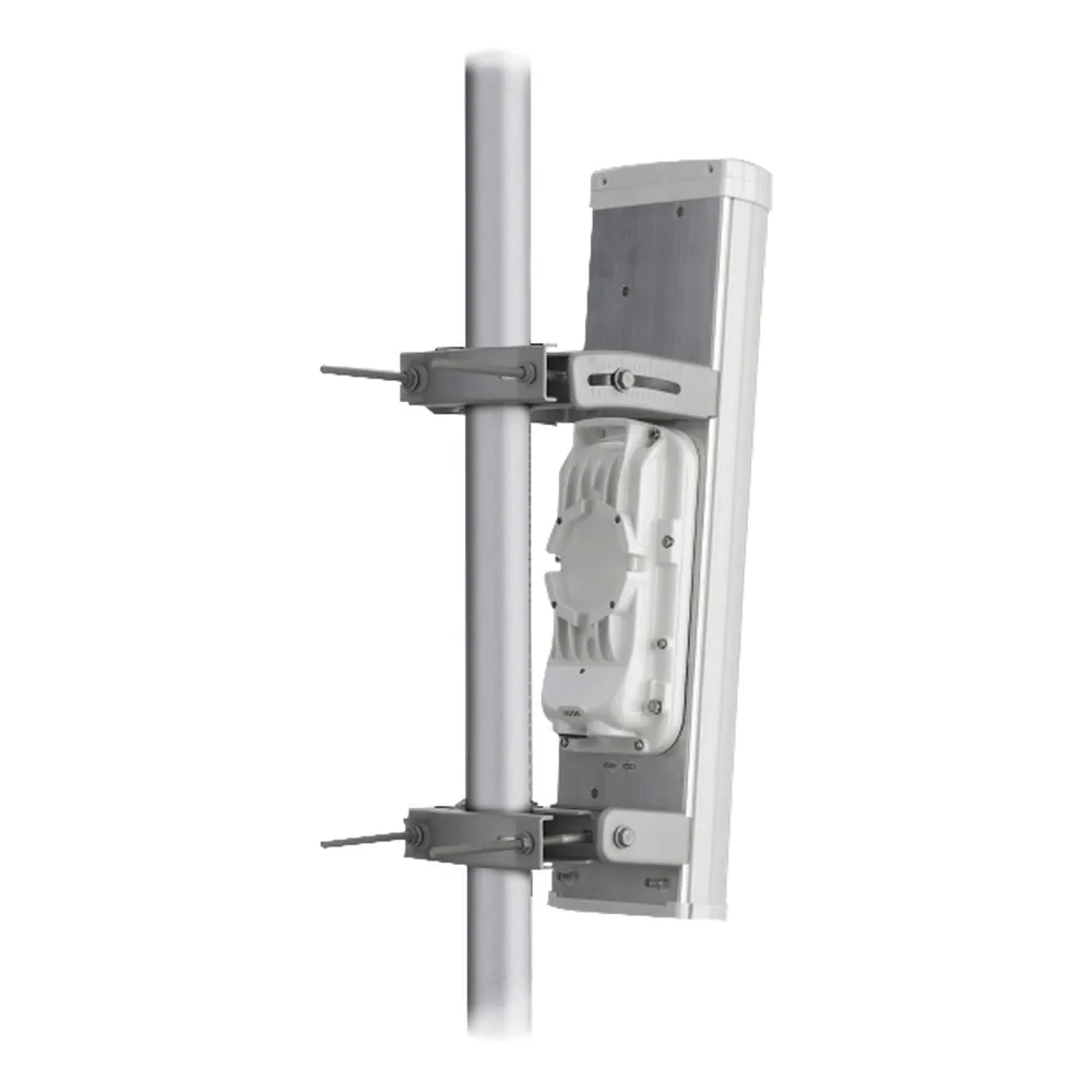 Estación base grado industrial PMP 450i IP-67, filtro dinámico para interferencia 4900-5925 MHz con antena de 90 grados, hasta 300 Mbps. (PN: C050045A005A)