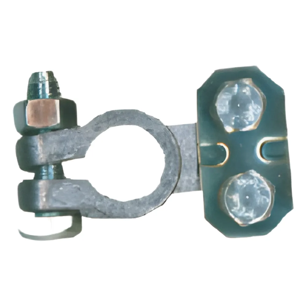 Conector Universal Fabricado de Plomo. Para Cable 8-2/0. en Acumuladores Automotrices.